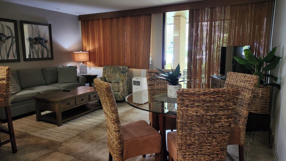 Kamaole Beach Club photo 5