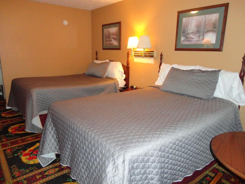 Royal Inn and Suites photo 3