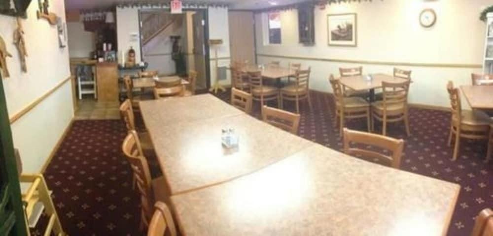 Oveson Pelican Lake Resort and Inn photo 11
