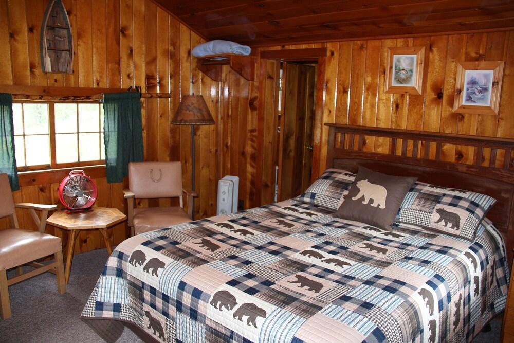 Creekside Lodge at Yellowstone photo 13