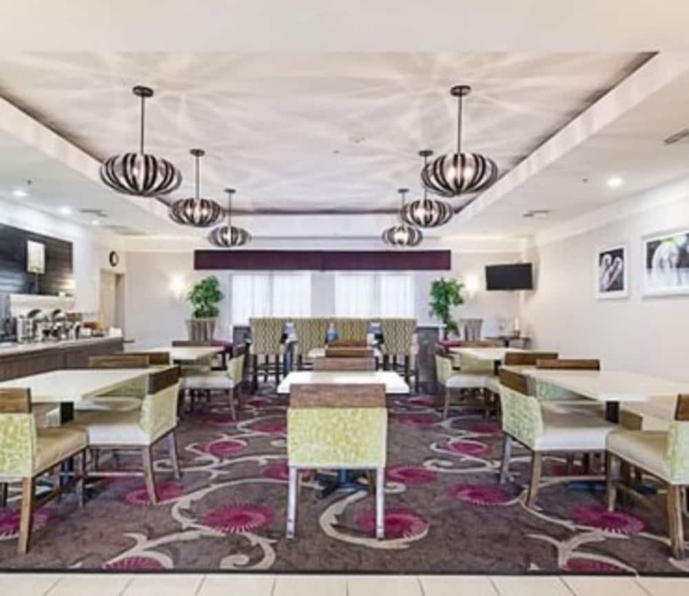 Kemah Edgewater Hotel, SureStay Collection by Best Western photo 24