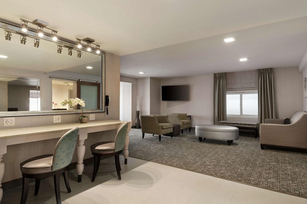 Hilton Garden Inn Springfield photo 20