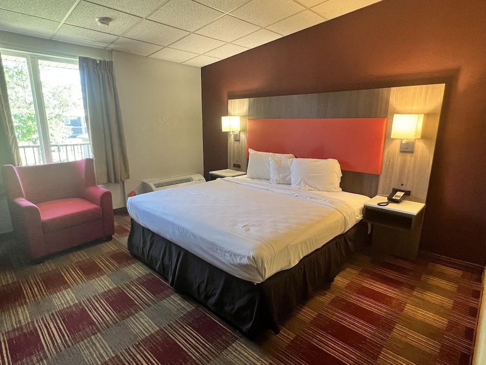 Countryside Suites Kansas City Independence I-70E Sports Complex Hotel photo 5
