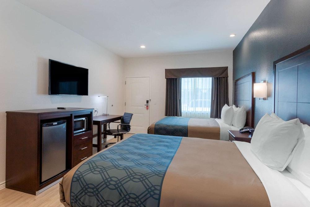 Econo Lodge Houston Northwest - Cypress photo 3