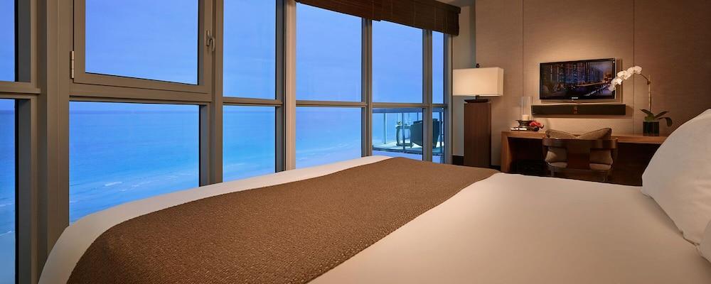 The Setai photo 10