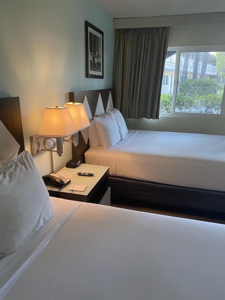 Kings Inn San Diego photo 18