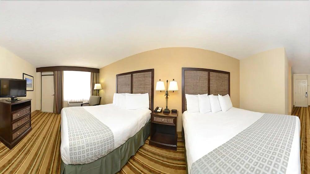 RUSHHH Daytona Beach, Tapestry Collection by Hilton photo 23