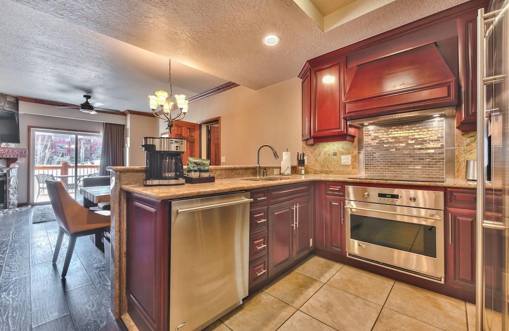 Westgate by Canyons Village Rentals photo 39