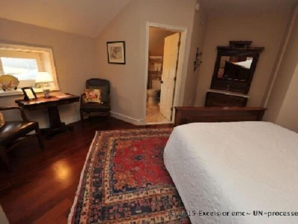 Inn at Springfield Manor photo 9
