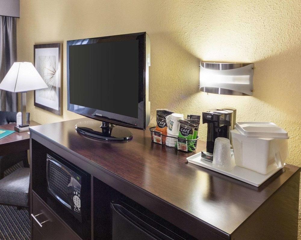 Quality Inn Montpelier photo 11