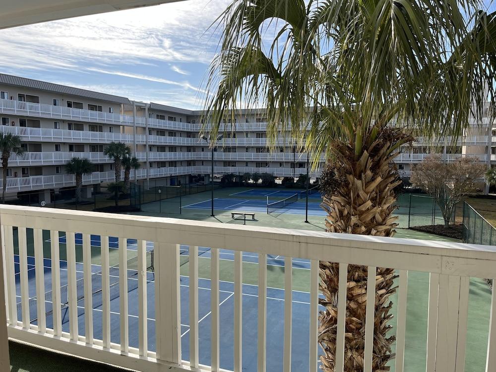 Hilton Head Resort photo 39