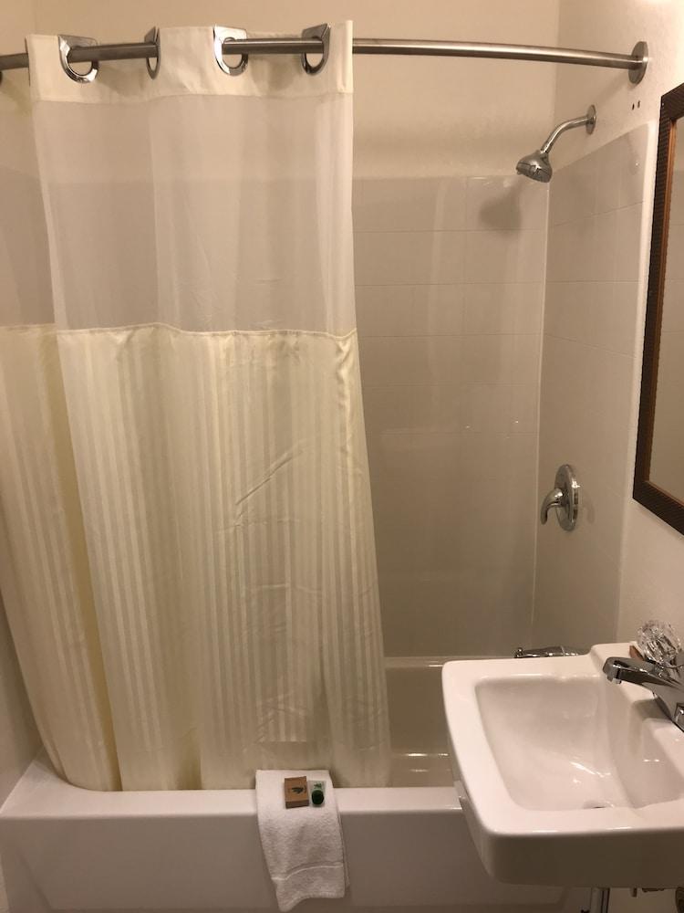 Canyonlands Motor Inn photo 3