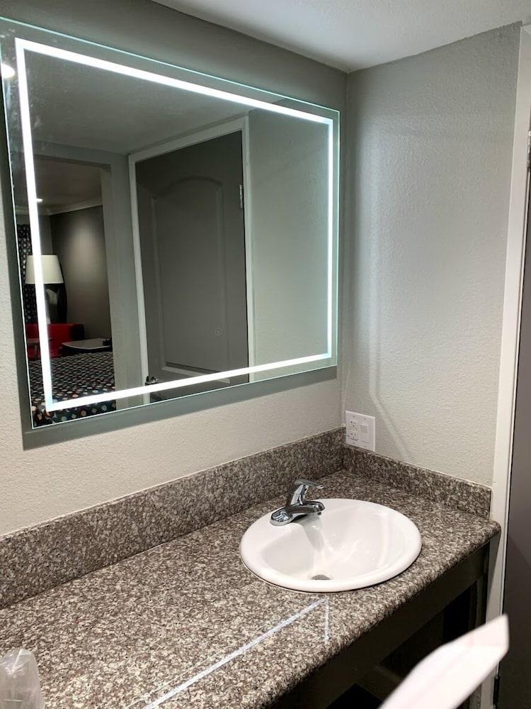 La Puente Inn photo 17