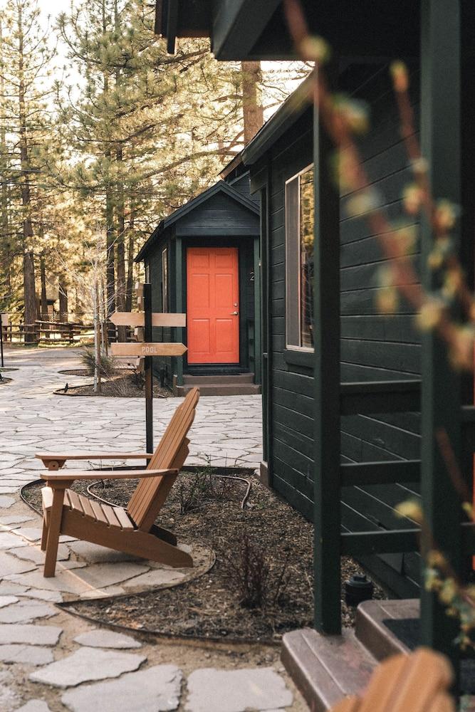 Noon Lodge at Mallard Bay photo 49