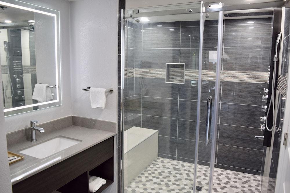 Budget Inn La Puente photo 50