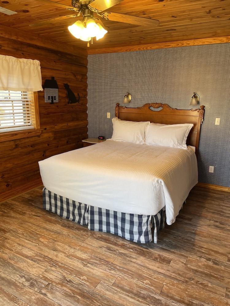 Crown Point Resort photo 84