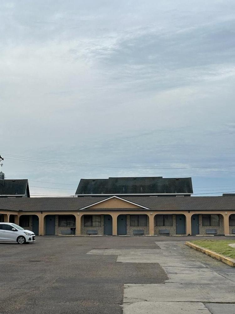 Executive Inn photo 12