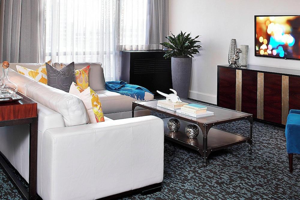 Renaissance Asheville Downtown Hotel photo 18