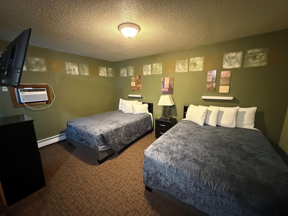 Lighthouse Inn photo 16