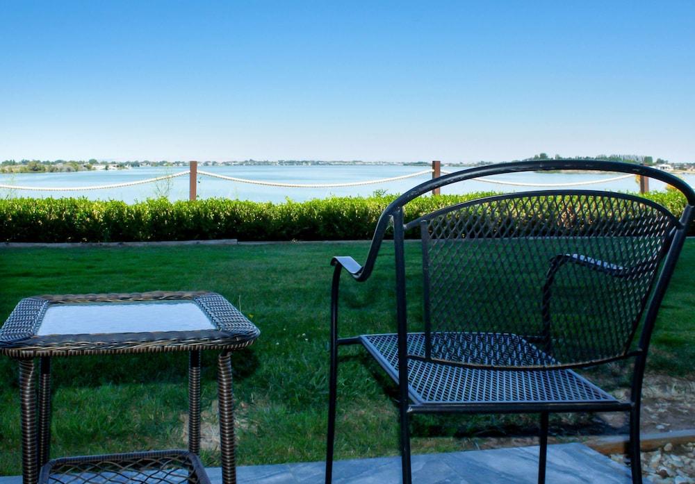 Best Western Plus Lake Front Hotel photo 4
