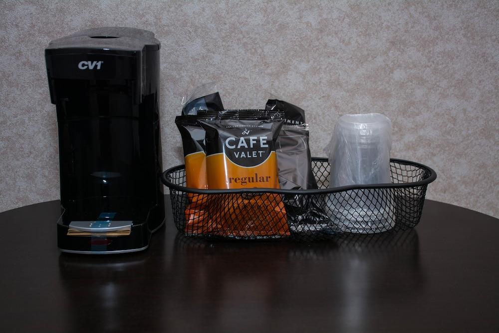 Atlantic Inn & Suites photo 25