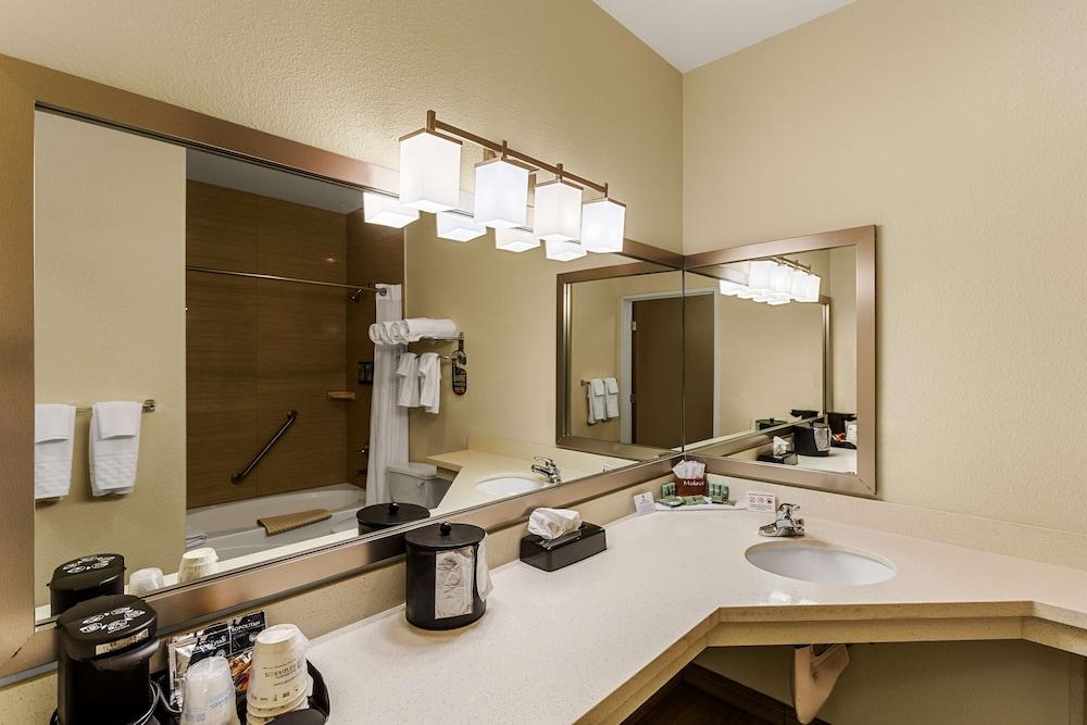 Best Western Rose Quartz Inn photo 17