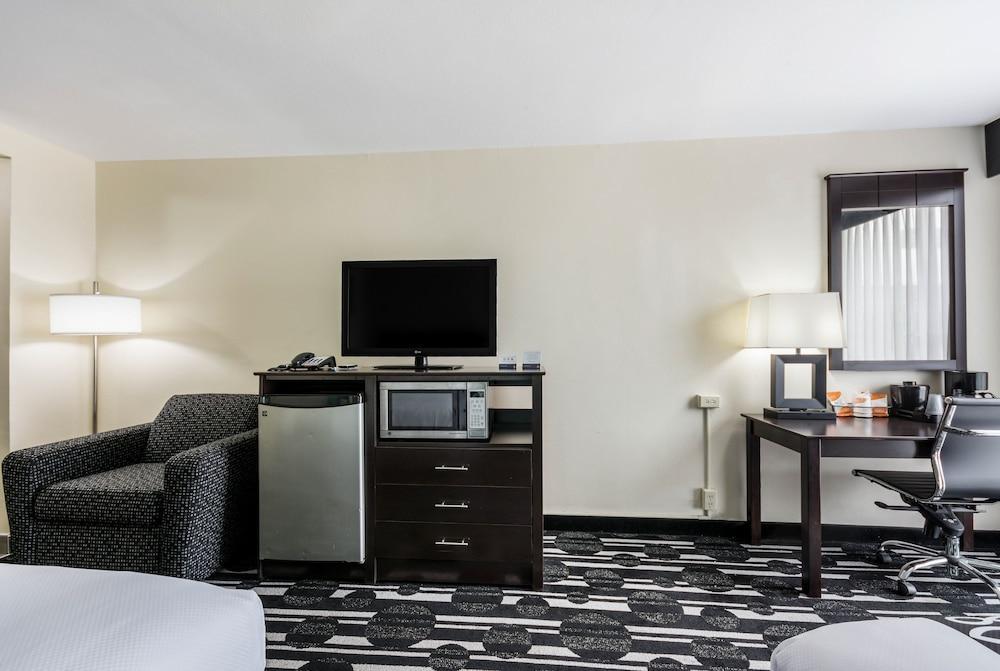 Bricktown Hotel & Extended Stay photo 6