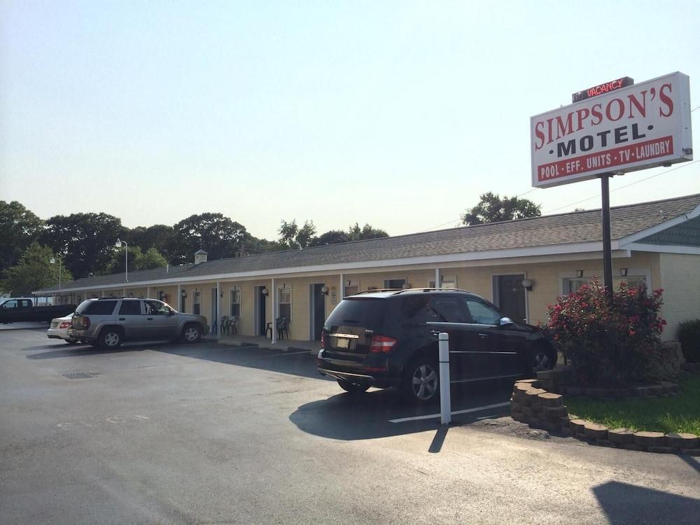 Simpson's Motel photo 11