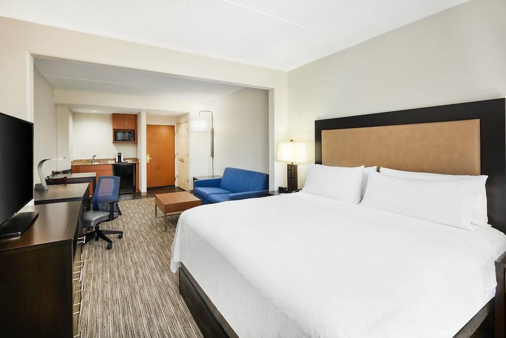 Holiday Inn Express & Suites Jacksonville SE- Med Ctr Area by IHG photo 6