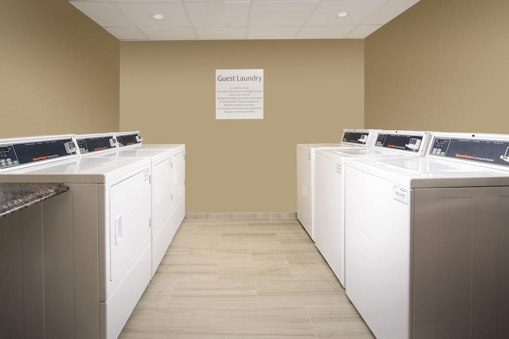Holiday Inn Express & Suites College Park-University Area by IHG photo 15