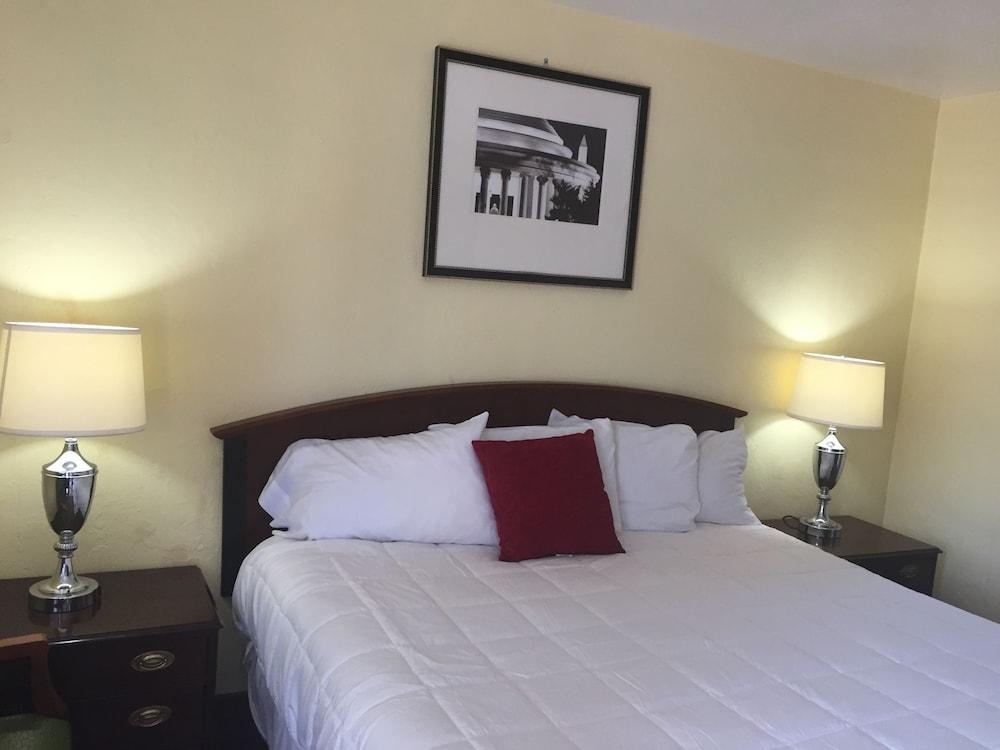 Family Inn photo 7