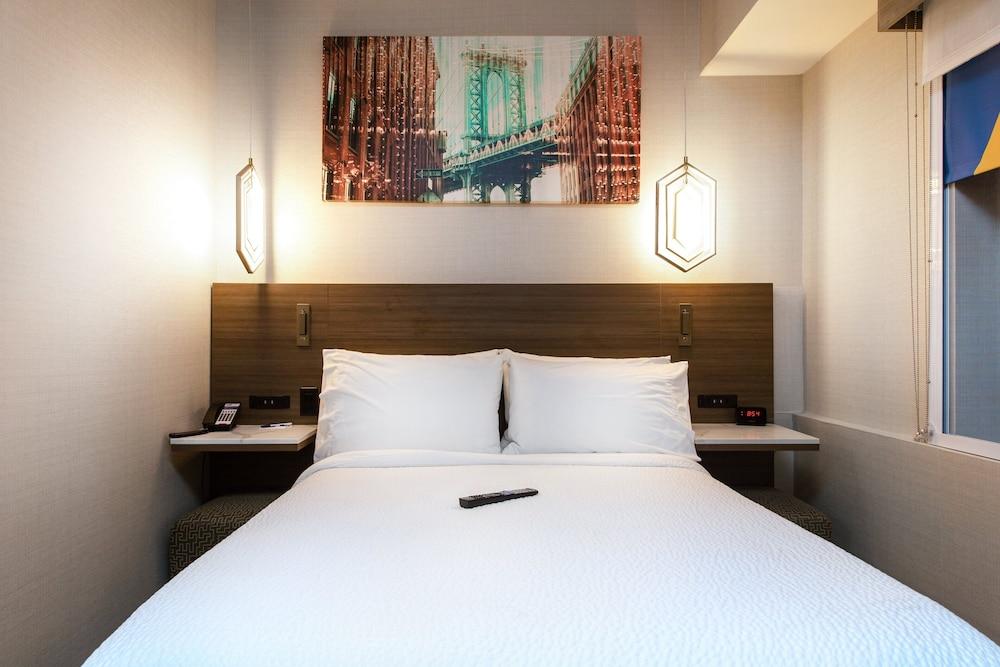 Holiday Inn Express New Rochelle by IHG photo 17