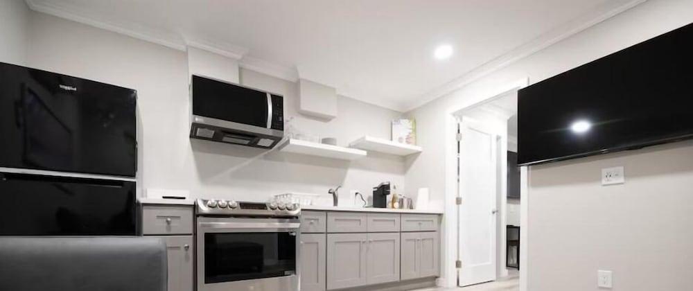 Omeo Suites photo 27