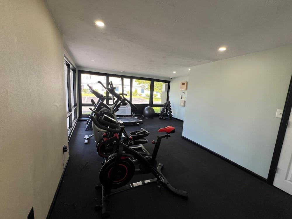 Harborside Suites photo 10