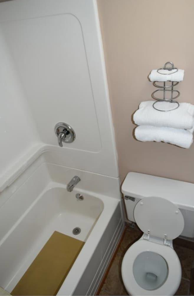 Countryside Inn photo 13