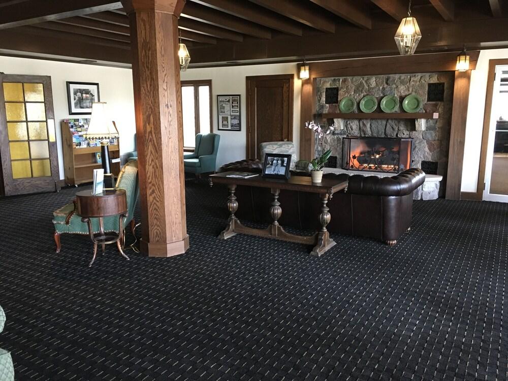 Maxwelton Braes Lodge and Golf Course photo 2