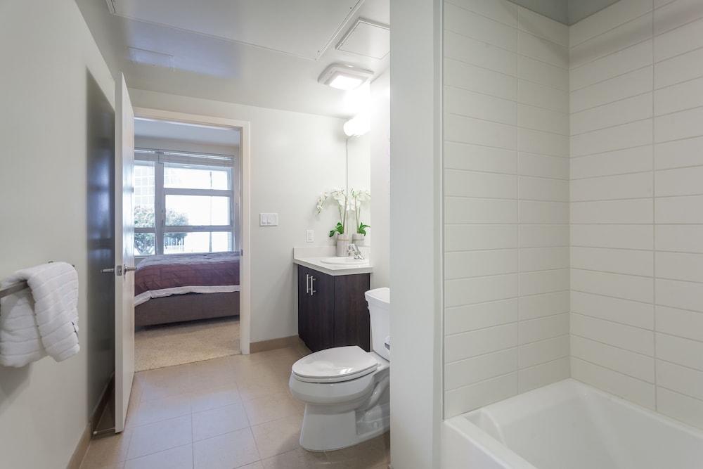 Tripbz Avalo Suites photo 35