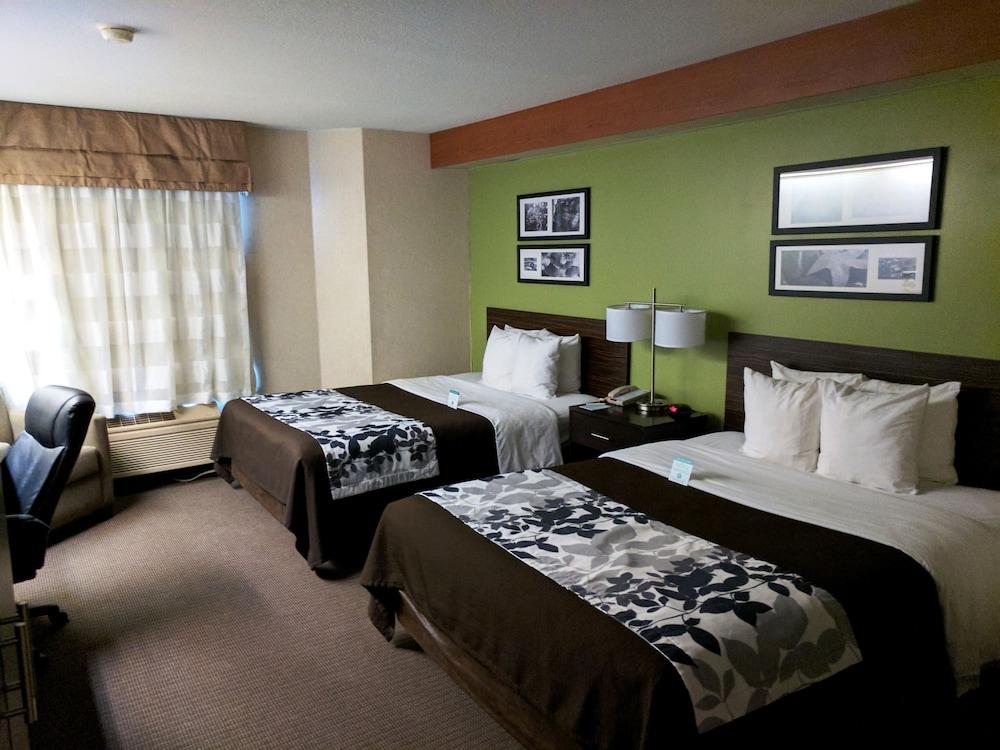 Sleep Inn & Suites Oregon - Toledo photo 7