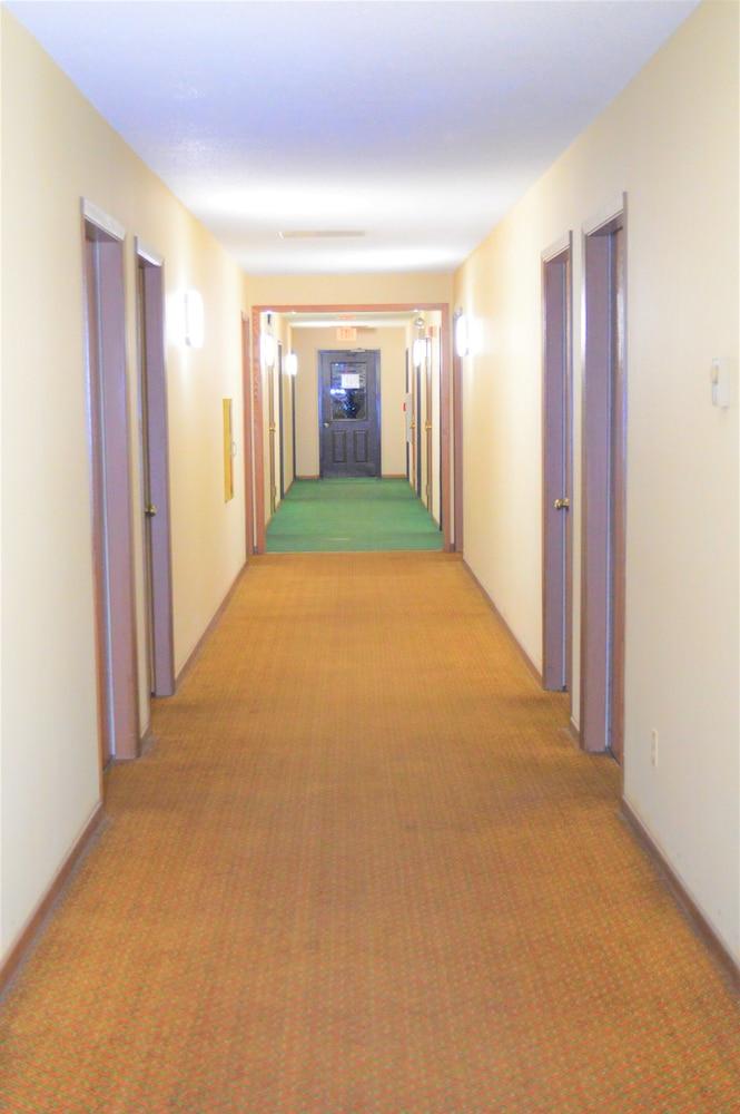 Old Towne Motel photo 47