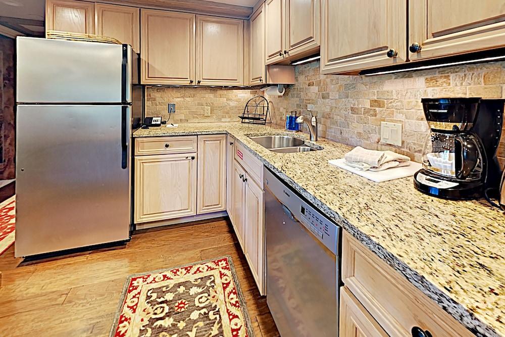 The Timberline Condominiums photo 88