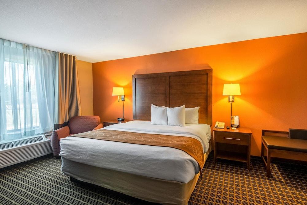 Comfort Suites Panama City Beach photo 9