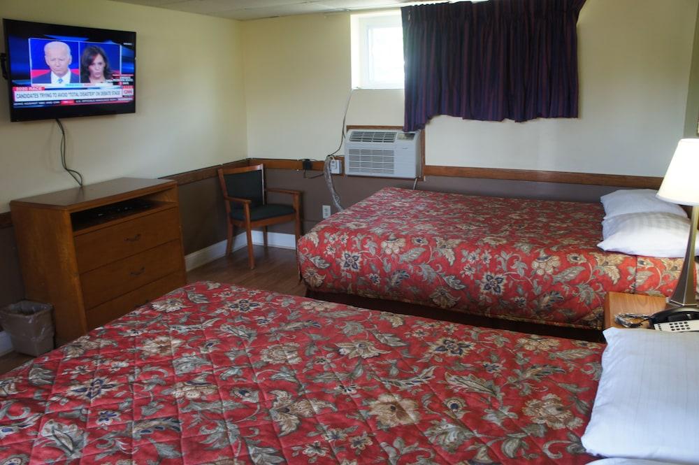 Royal Inn Motel photo 27