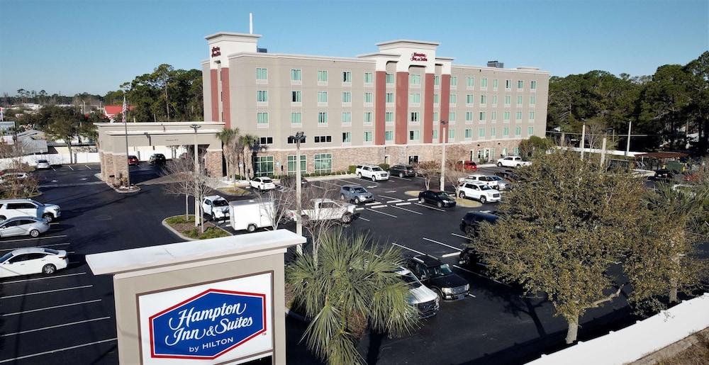 Hampton Inn & Suites Jacksonville - Beach Blvd/Mayo Clinic photo 1