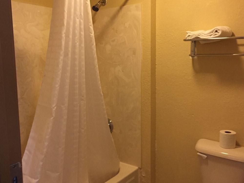 First Western Inn photo 43