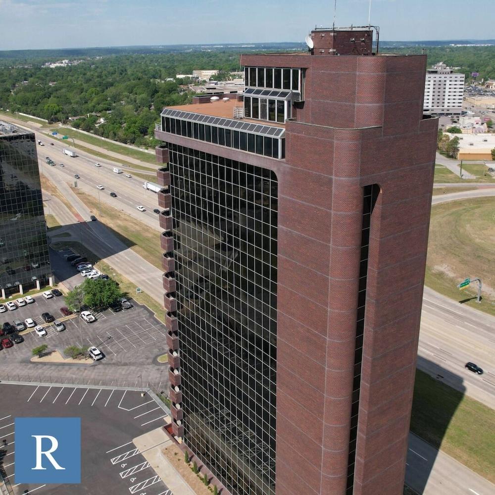Reese Tower photo 48