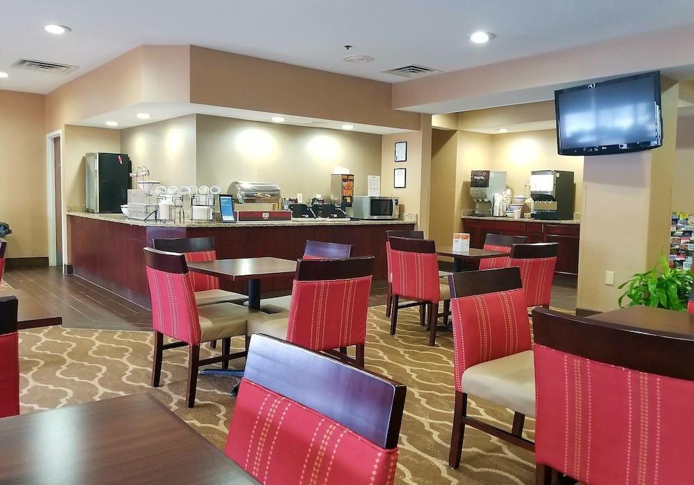 Comfort Inn, Erie - Near Presque Isle photo 43