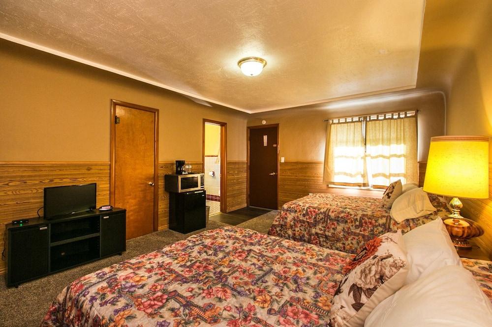 The Wisconsin Wood Inn photo 4