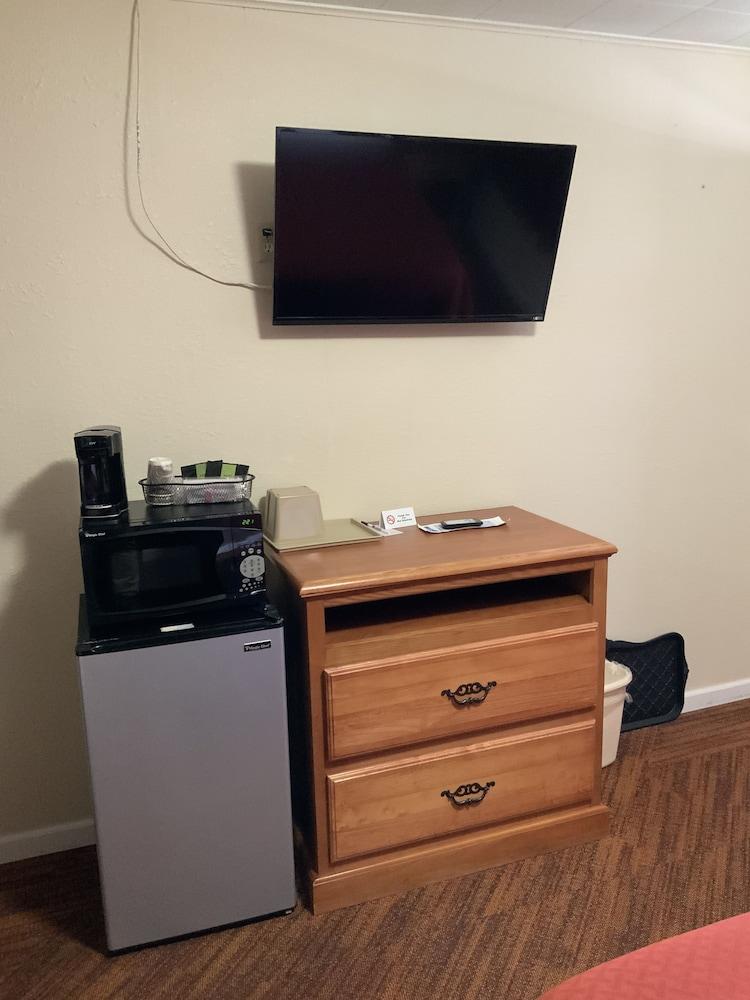 Frontier Motel photo 47