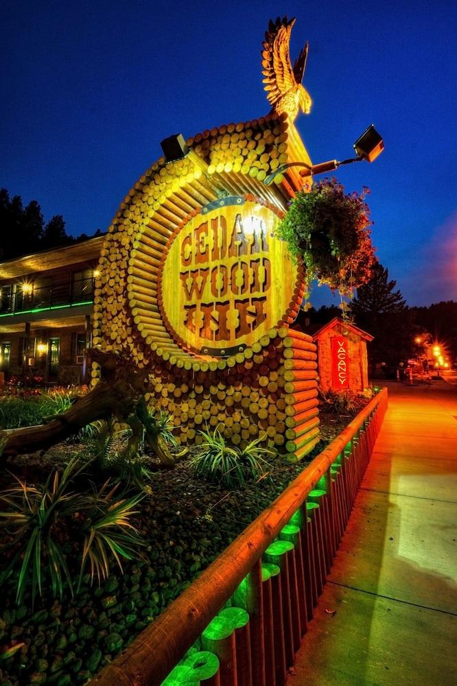Cedar Wood Inn photo 8