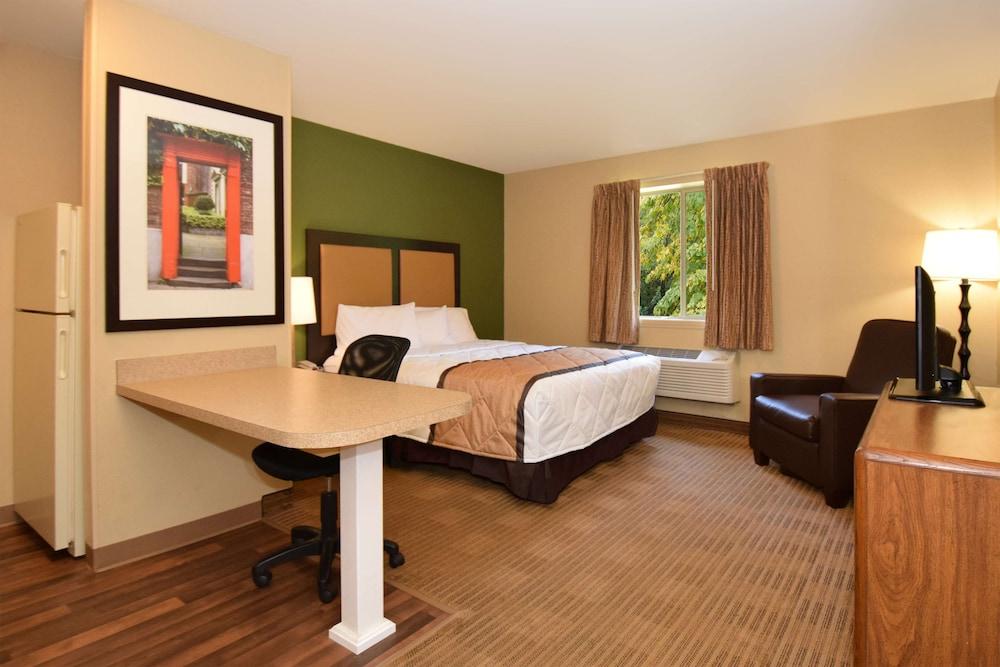 Extended Stay America Suites Ft Lauderdale Cyp Crk NW 6th Wy photo 6